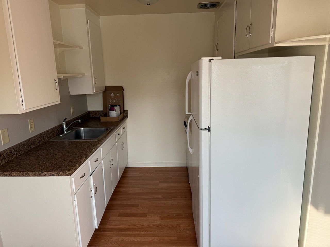 8 Laurel Ave unit 3 photo 4