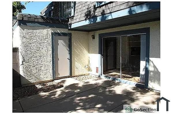 8011 N 32nd Ln photo 2