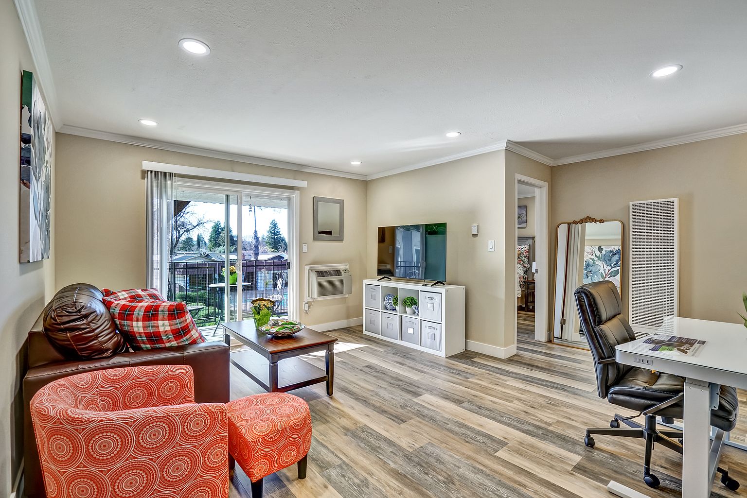 Vista Del Sol Apartments photo 4