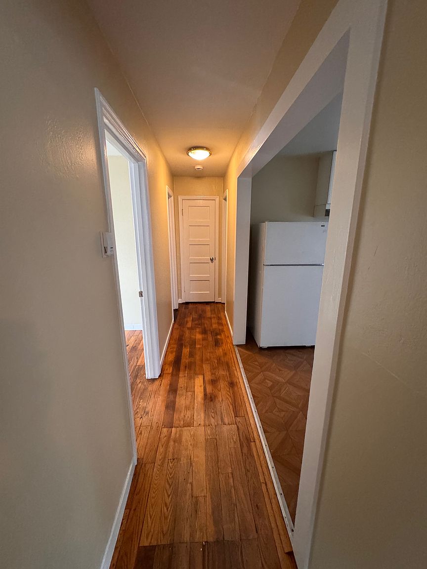 201 H St, Petaluma (Condo) photo 4