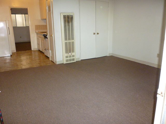 1079 San Pablo Ave photo 2