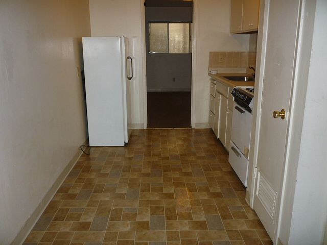 1079 San Pablo Ave photo 3