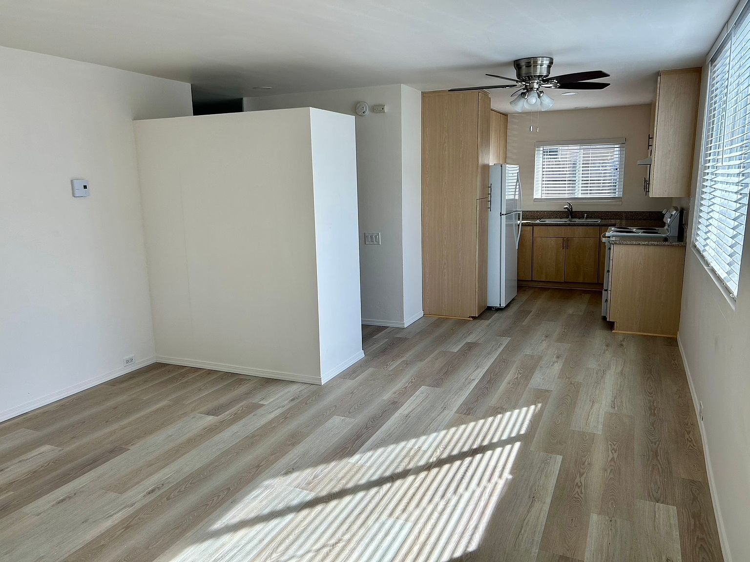 4851 Del Monte Ave photo 4