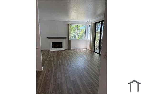 3787 Stoneglen photo 2