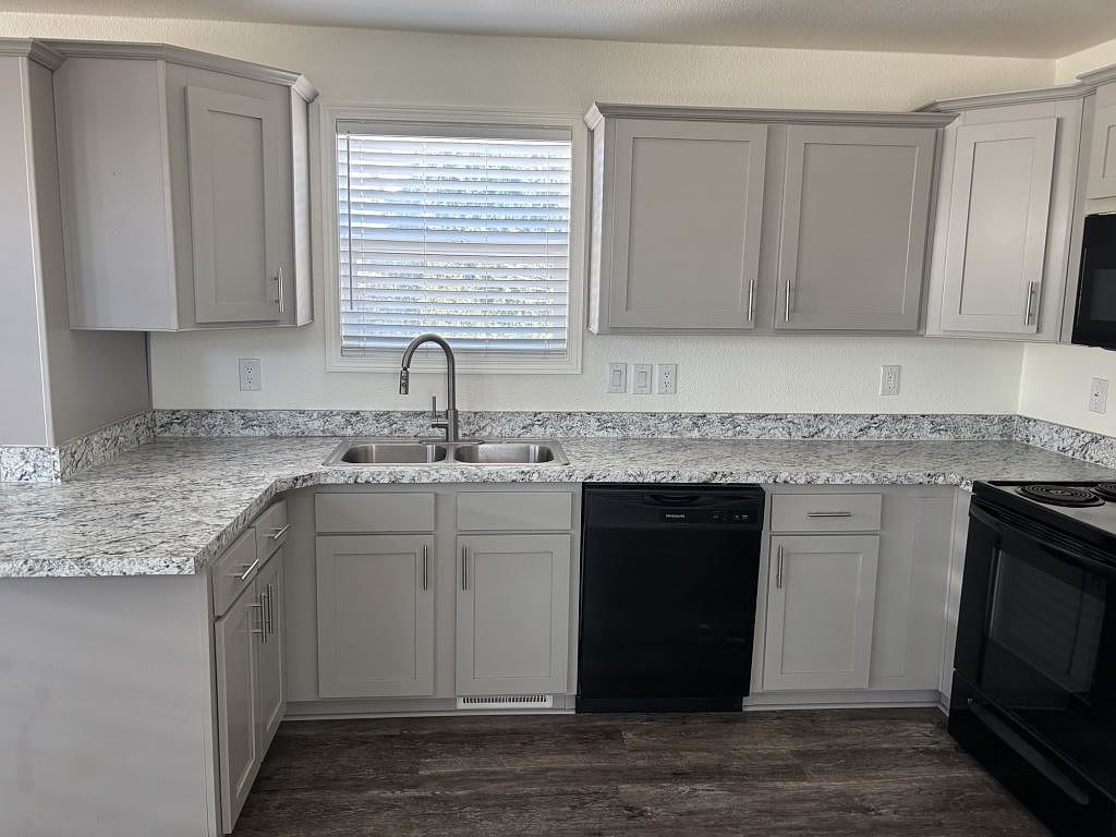 11411 N 91st Ave Lot 147 photo 3