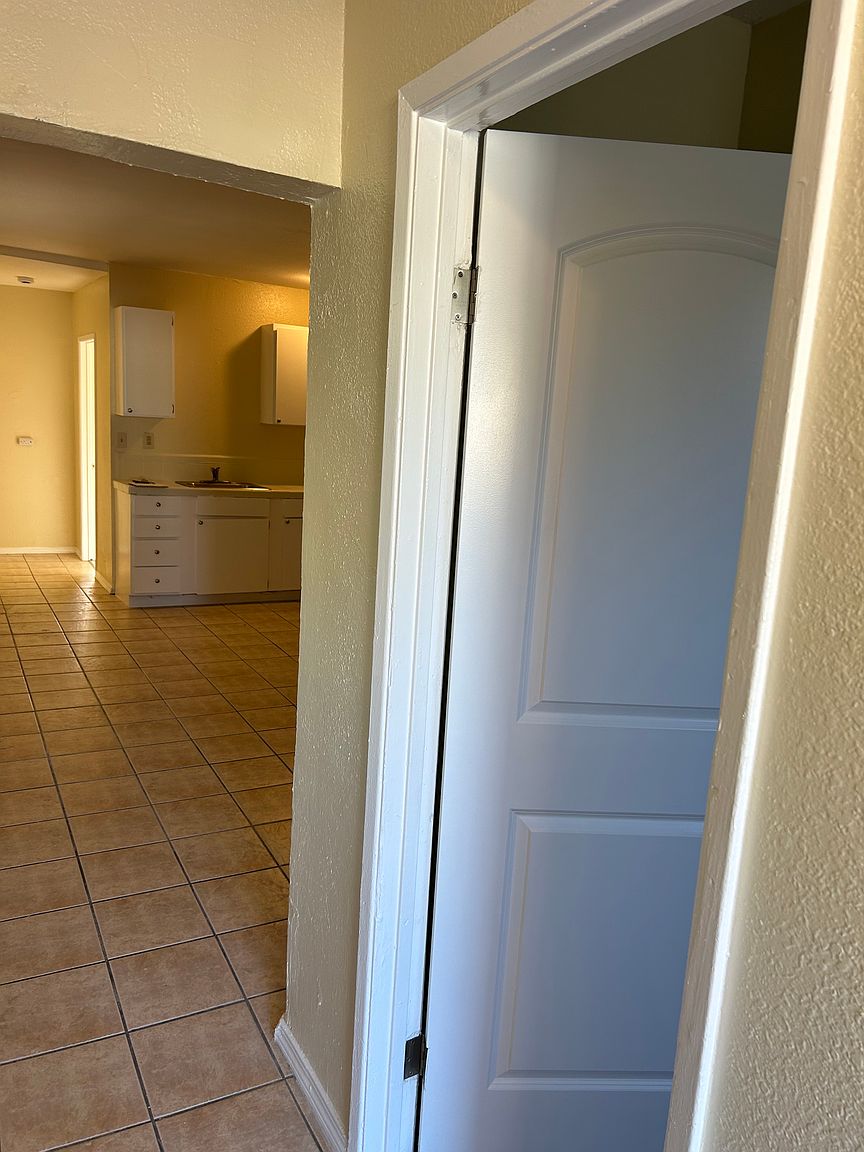 1137 Florida St photo 3