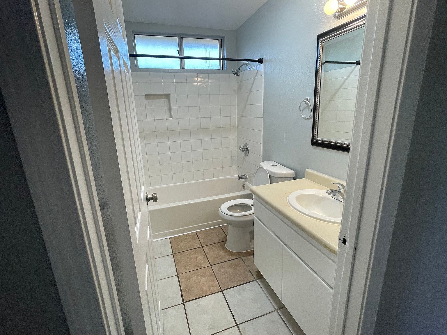 5347 Groveland Dr photo 4