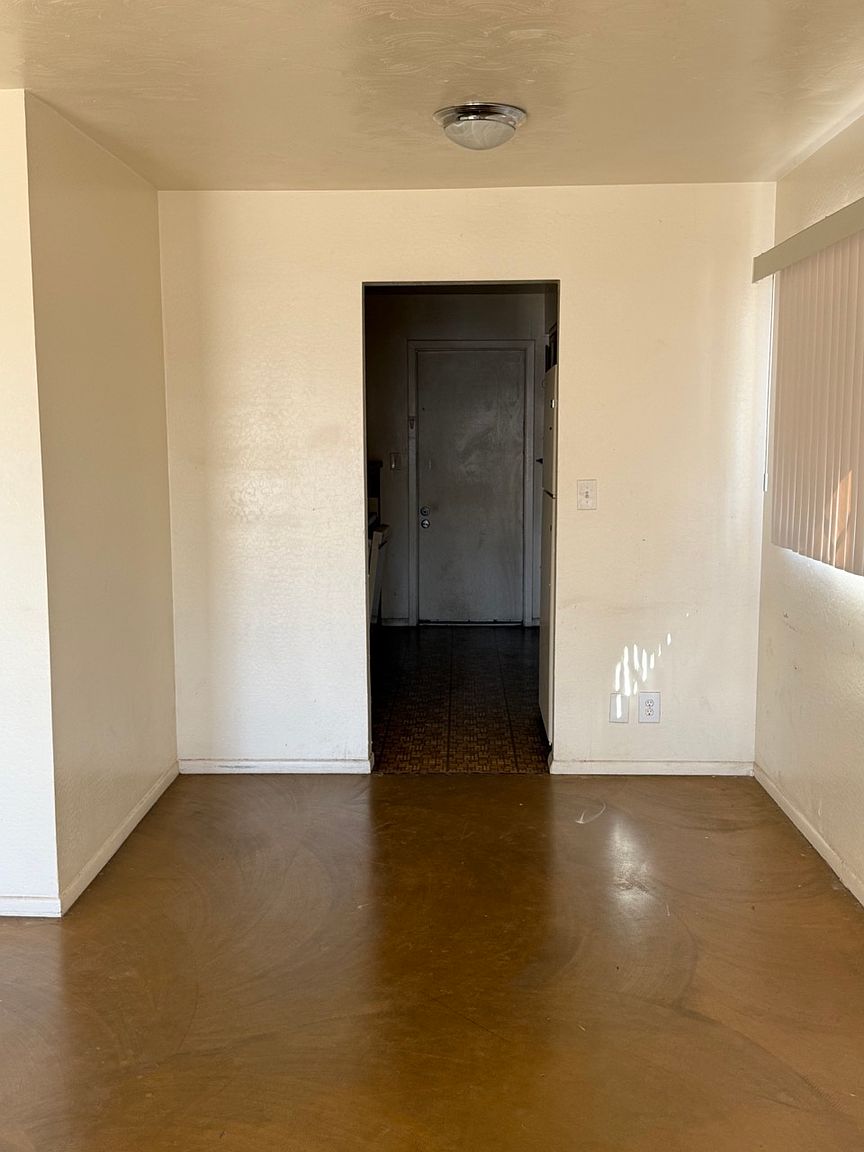 2024 S Mill Ave photo 2