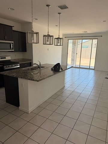 10738 W Atlanta Ave photo 2