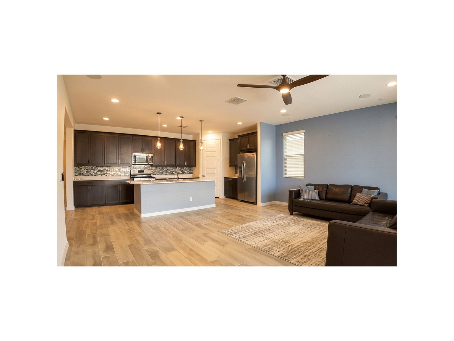 4118 E Catclaw St photo 3