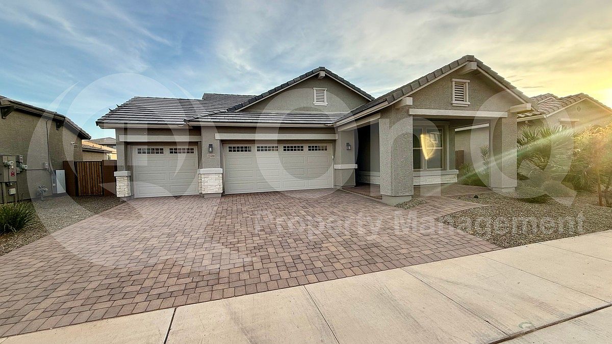 22488 E Excelsior Ave Queen Creek, AZ 85142 photo 2