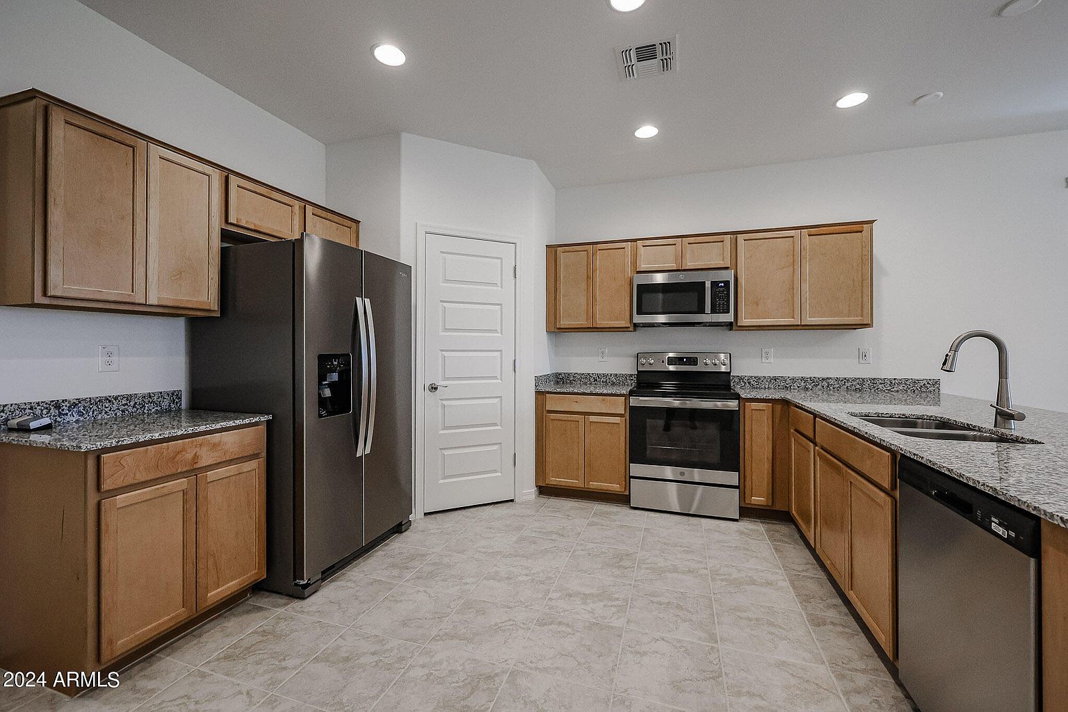 9028 W Georgia Ave Glendale, AZ 85305 photo 3