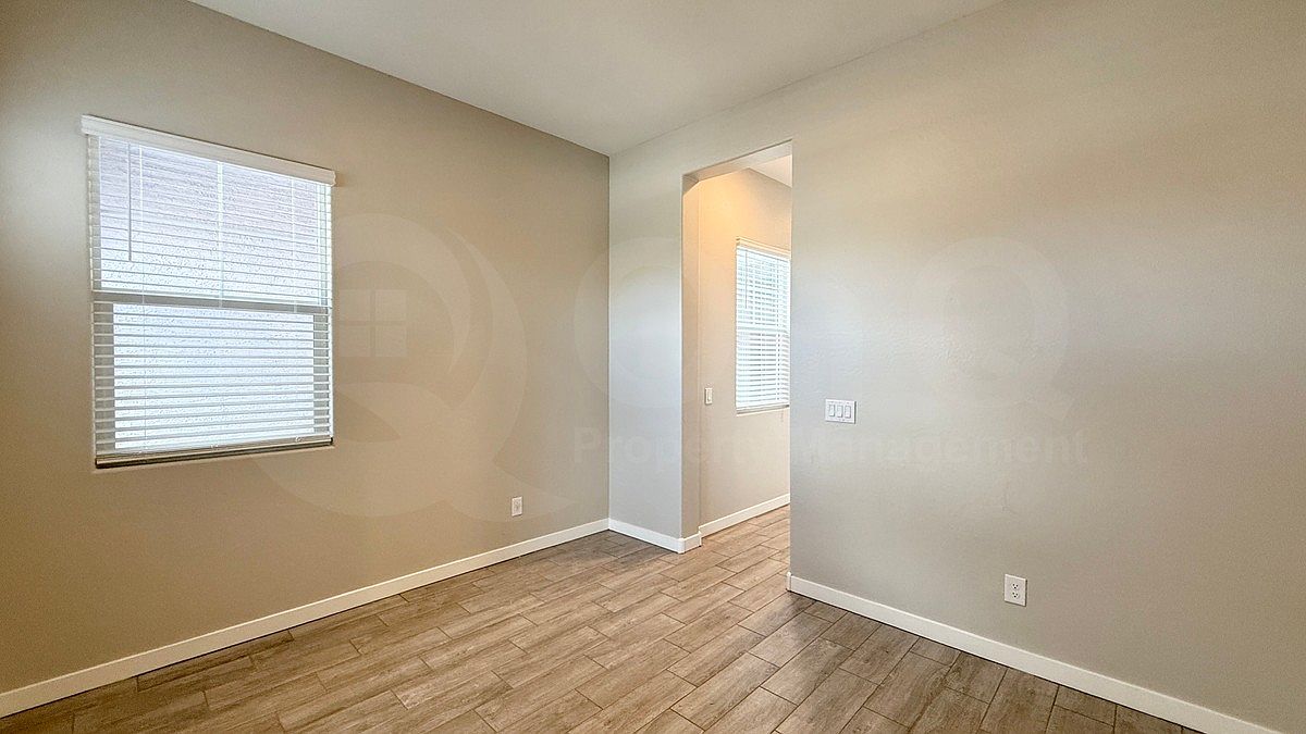 25589 N 76th Ln photo 5