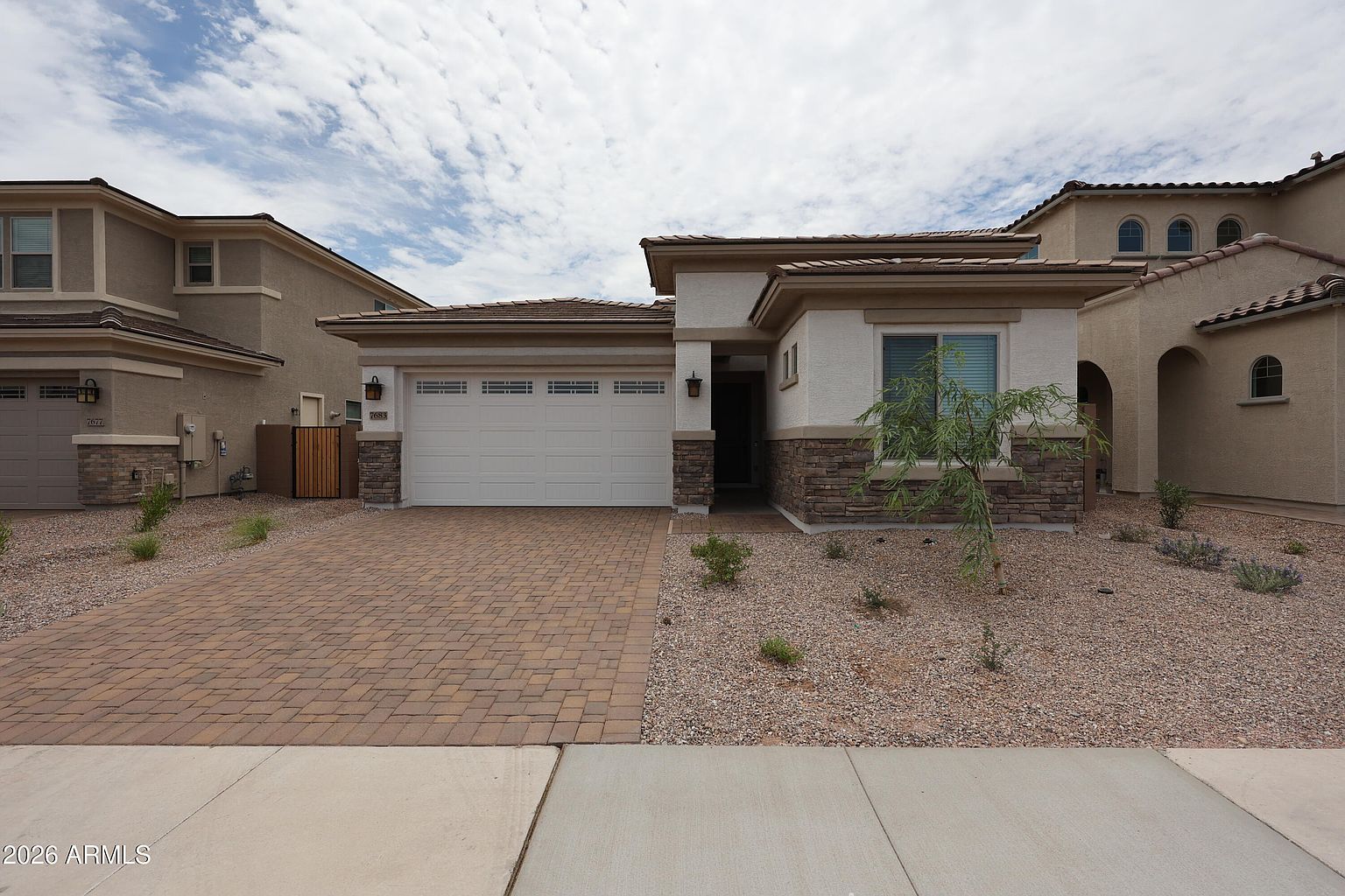 7683 W Smoketree Dr Peoria, AZ 85383 photo 2