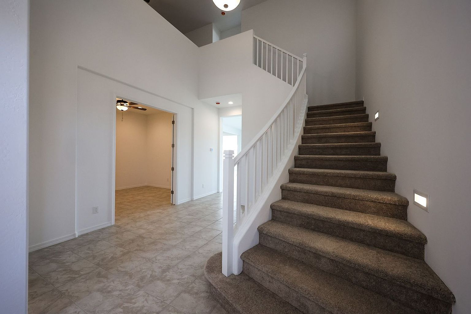 7695 W Smoketree Dr Peoria, AZ 85383 photo 4