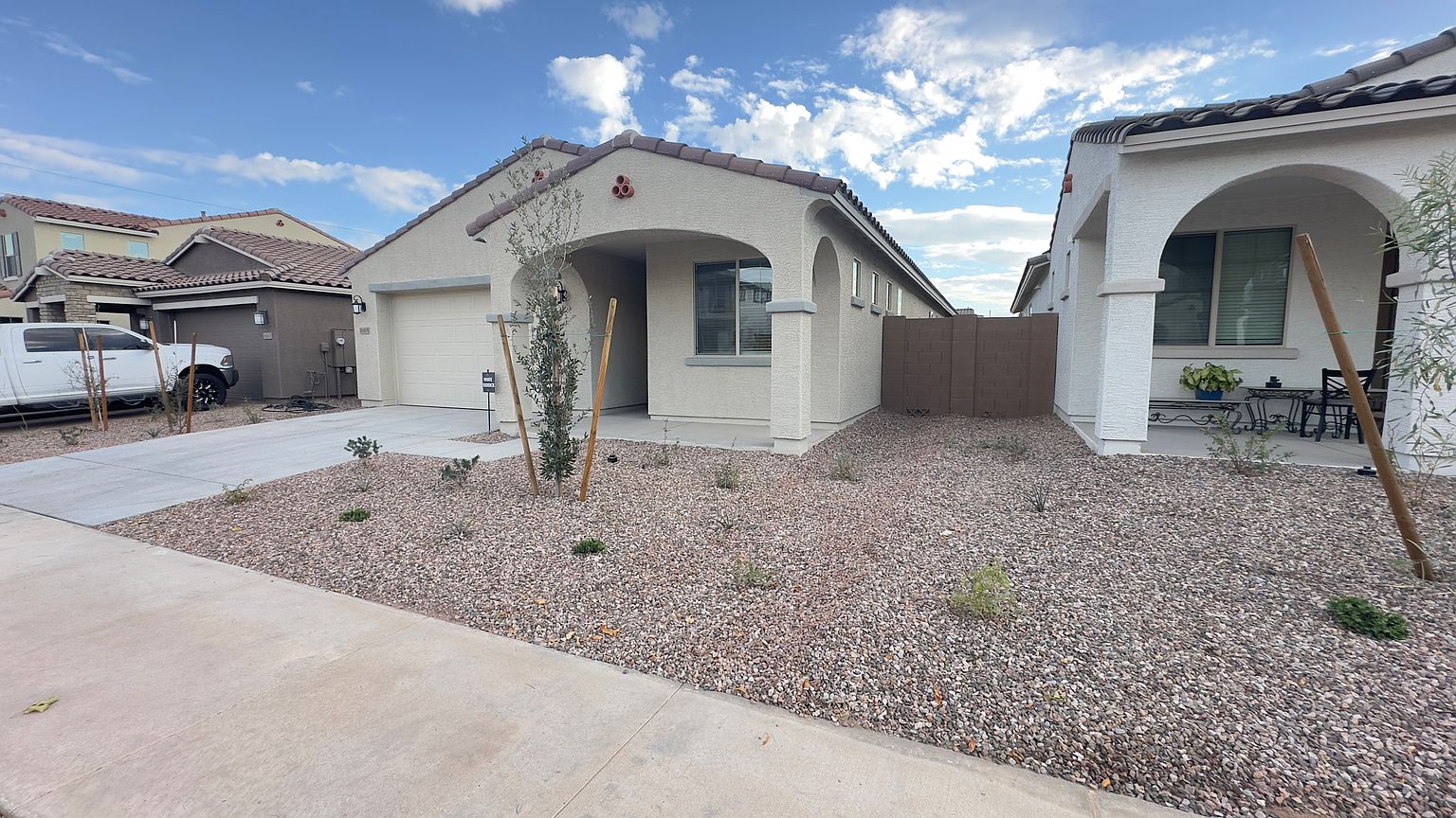 16805 West Shangri La Road photo 4