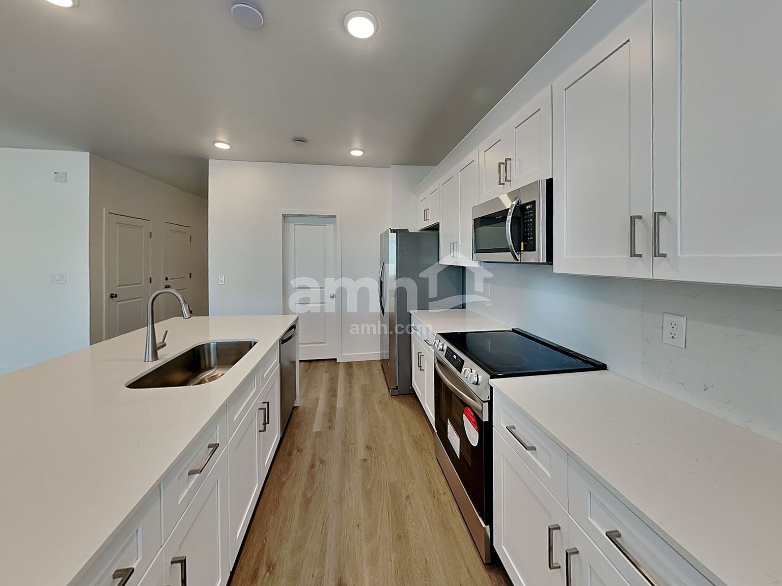 12524 W Flynn Ln photo 5