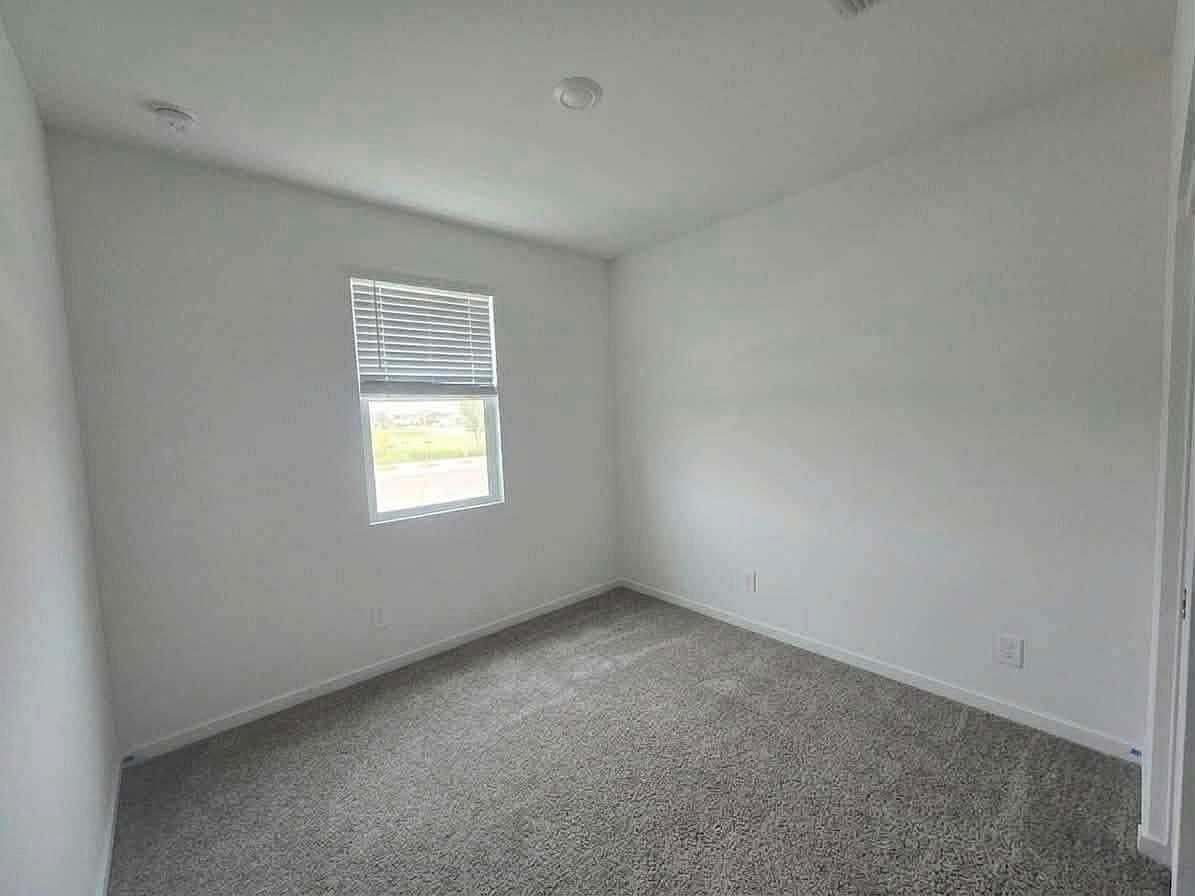 17691 W Ford St photo 3