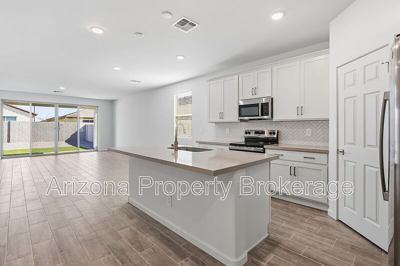 18252 W Avenida Del Sol photo 3