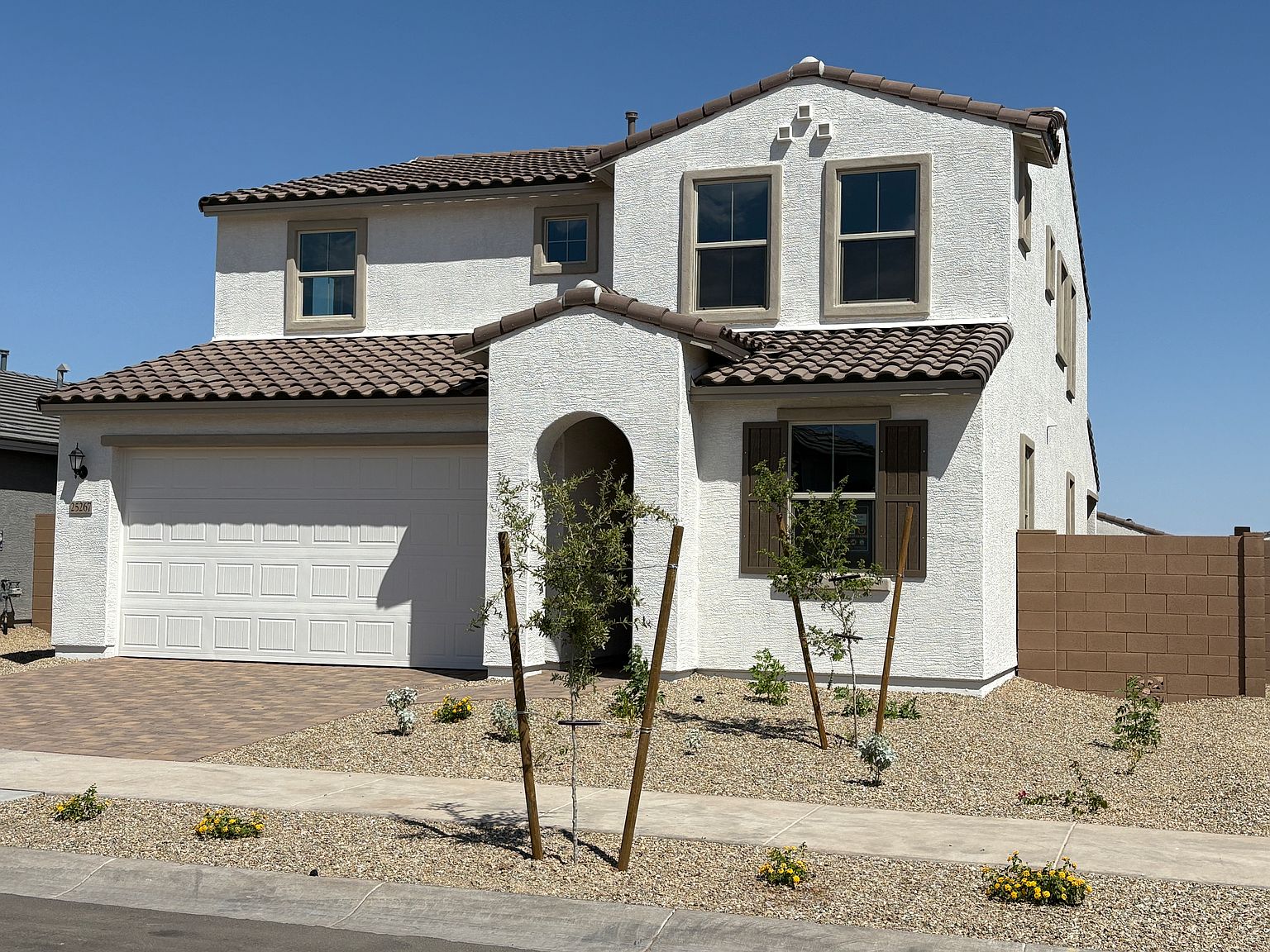 25267 N 172nd Ln Surprise, AZ 85387 photo 2