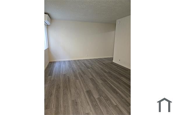 700 Richmond Ave photo 4