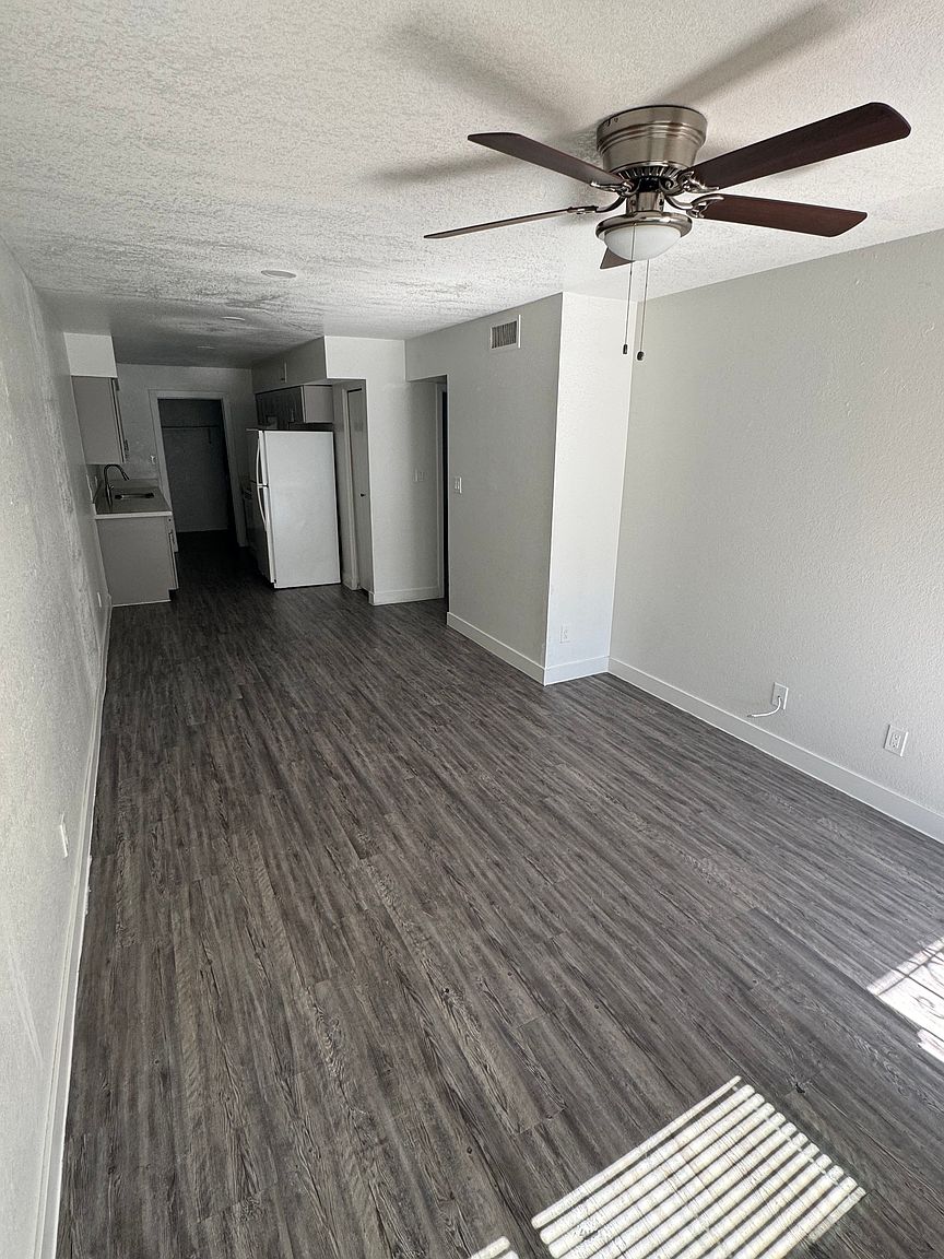 35 W Inglewood St photo 4