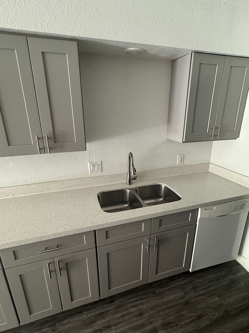 35 W Inglewood St photo 5