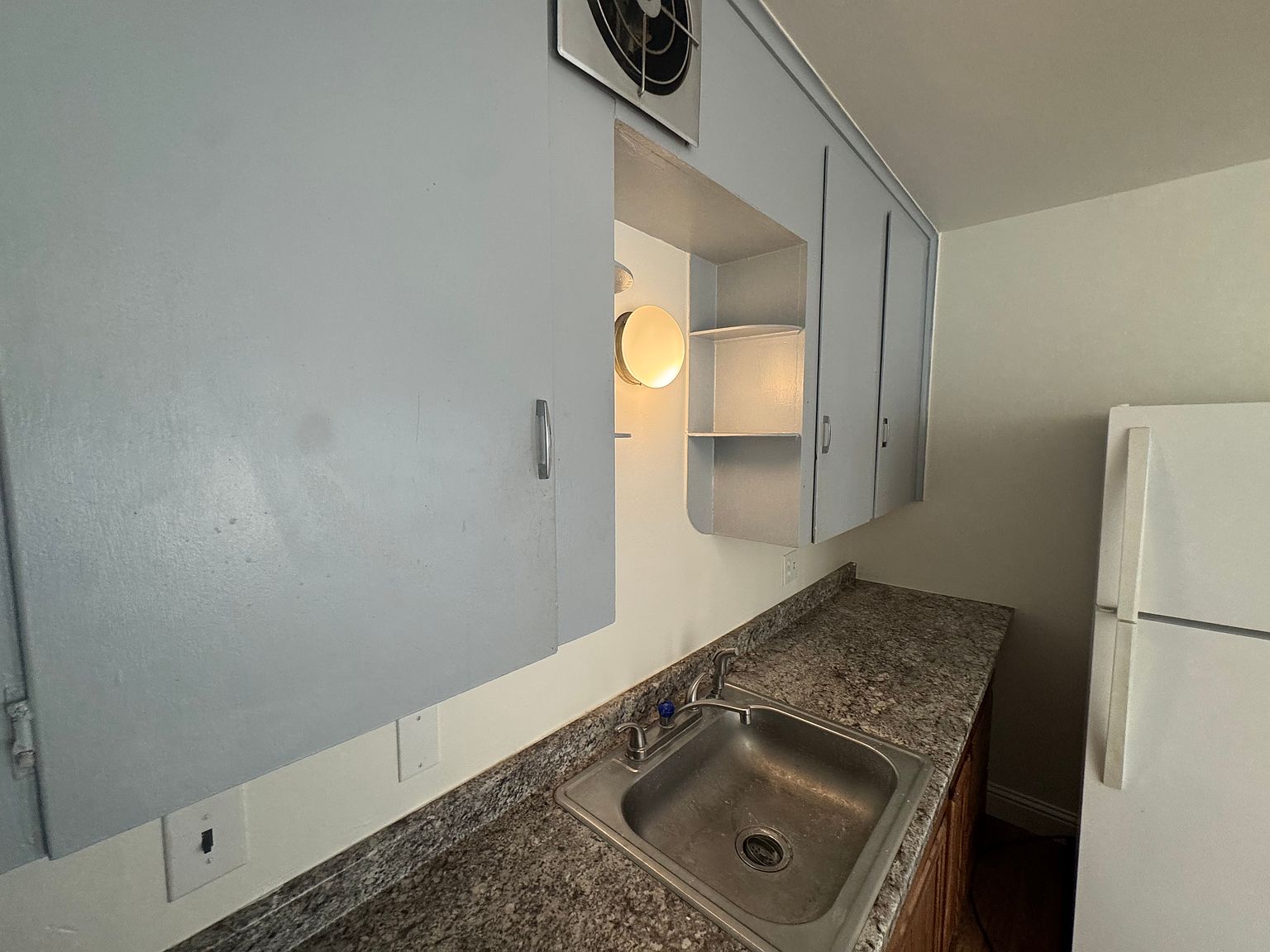 1033 Estudillo St photo 5