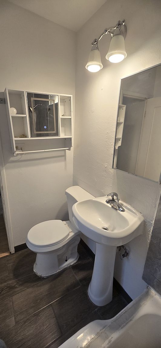 8843 Olive Dr photo 2
