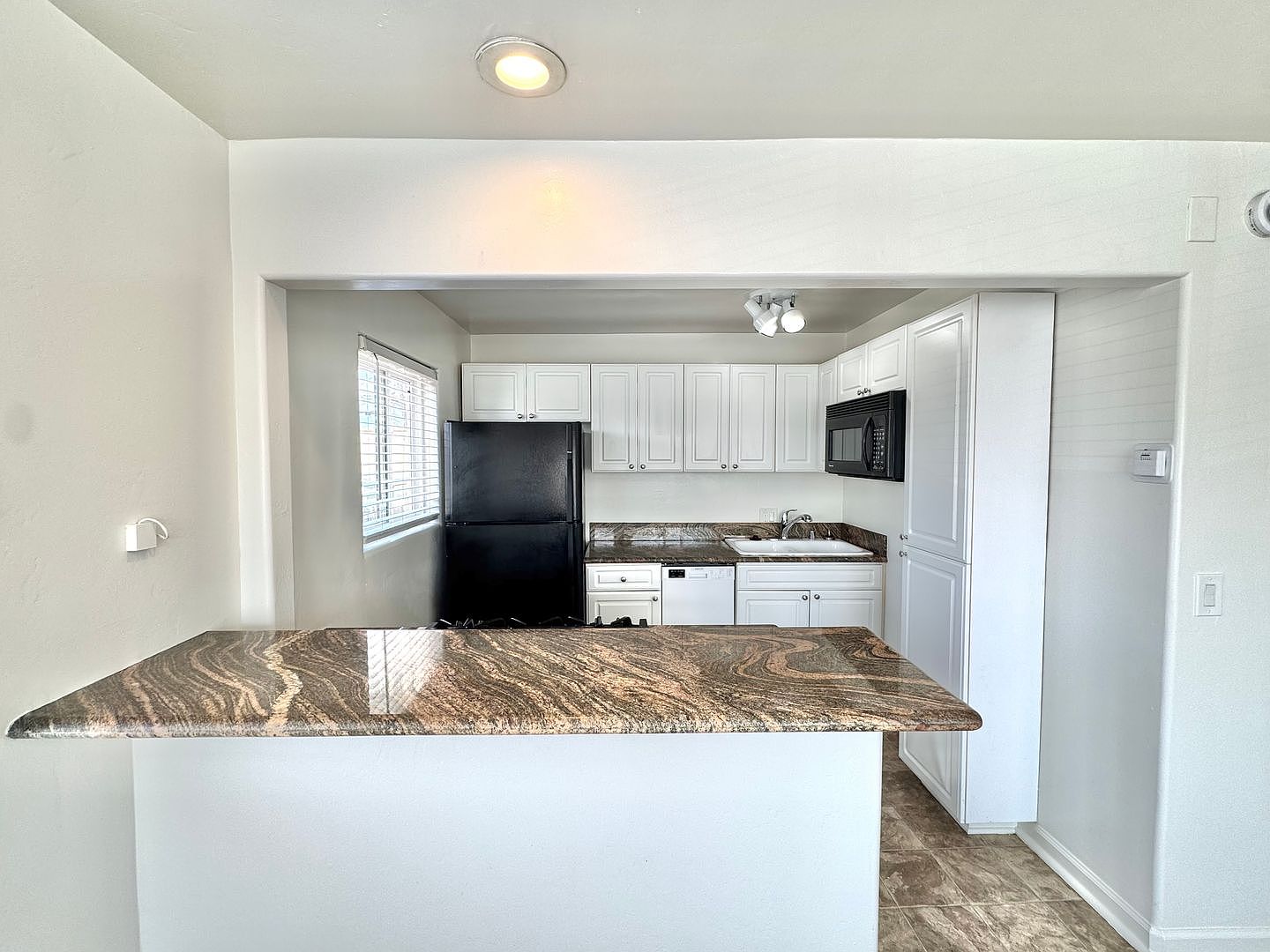 125-131 Elkwood Ave photo 5