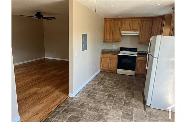 1608 Valle Vista Ave photo 3