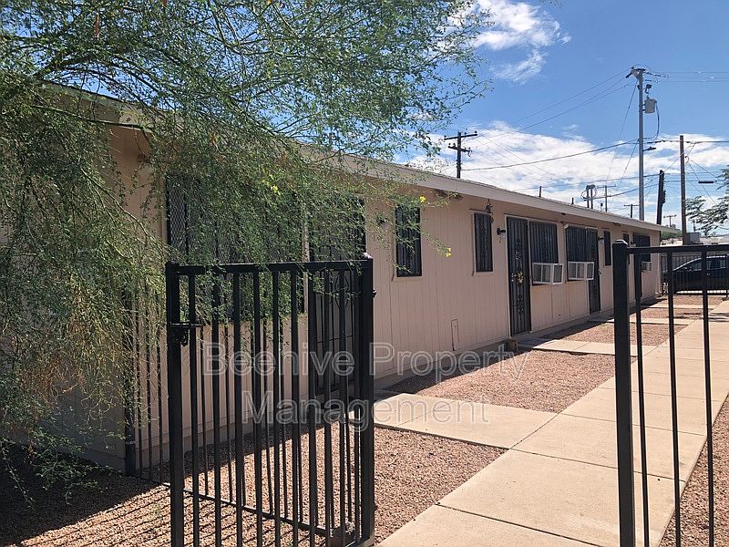 1153 E Taylor St Phoenix, AZ 85006 photo 2