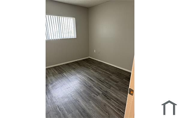 Orangewood Apartments photo 3