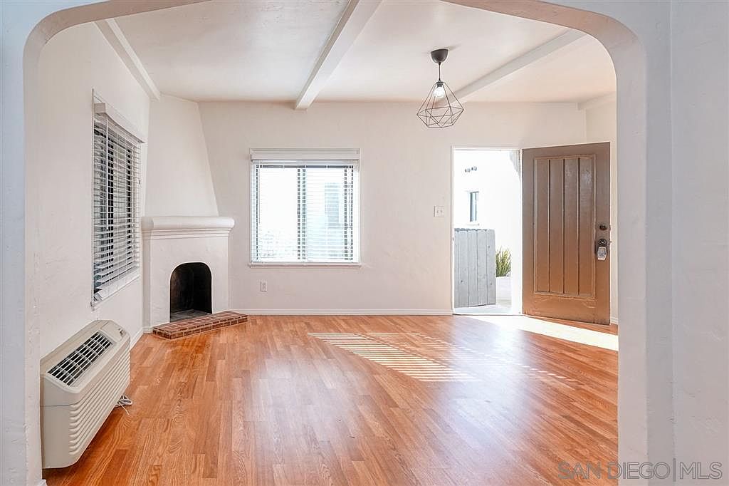 4375 33rd St photo 2