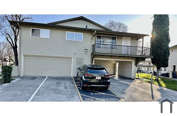 1200 Lemontree Ct photo 2