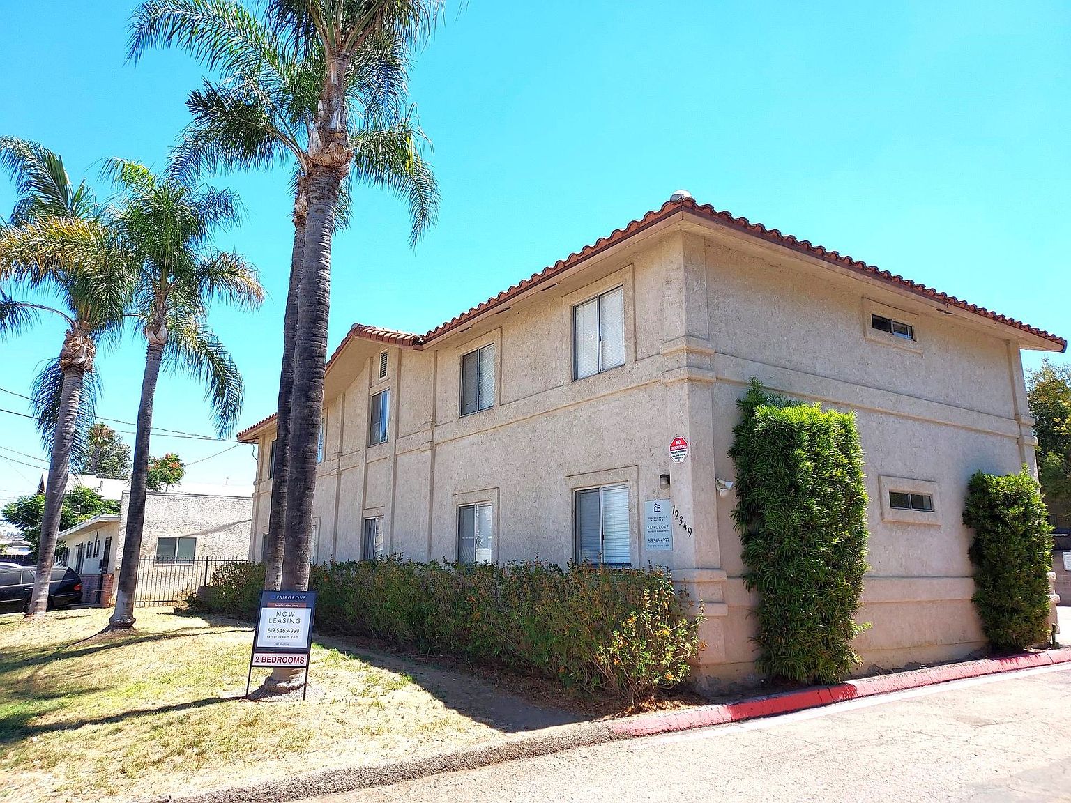 12349 Lakeshore Dr