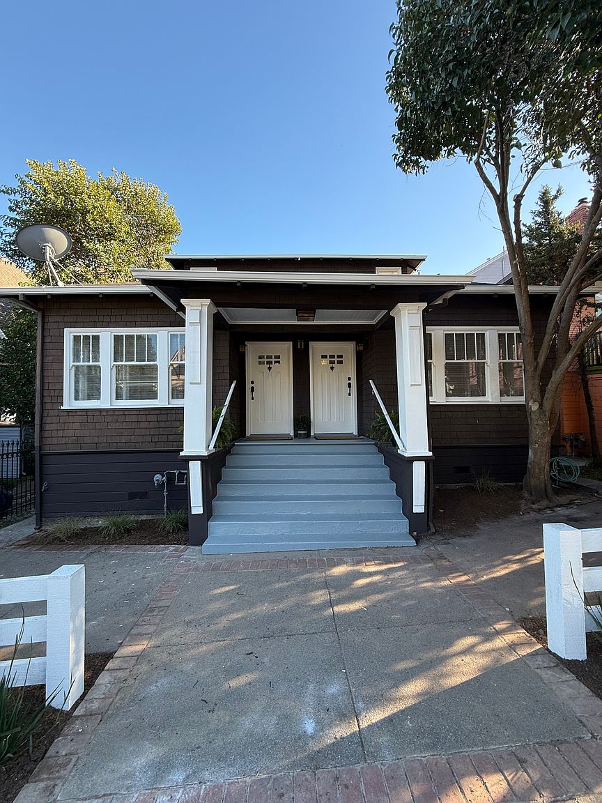 705 Virginia St photo 2