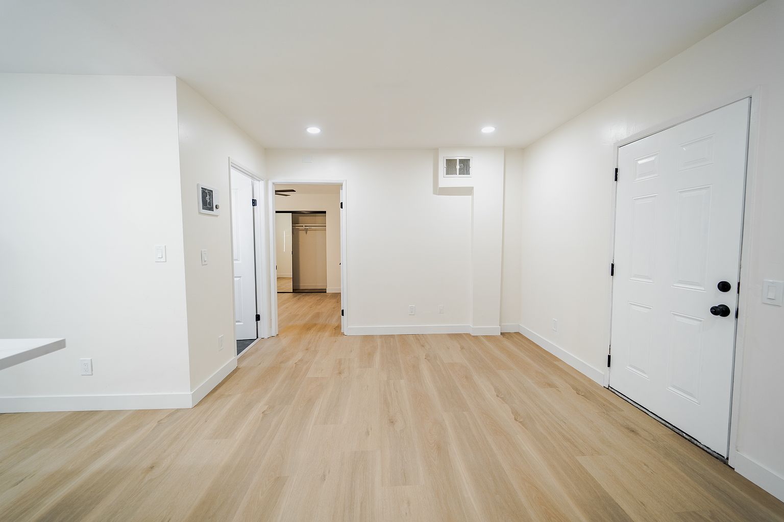 3681 Fairmount Ave photo 4