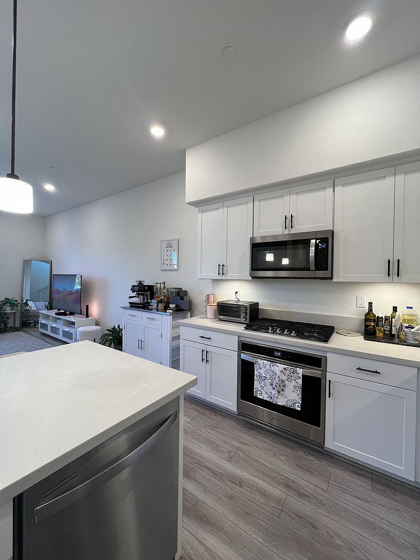 32 Lesina Way photo 5
