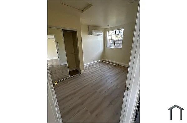 1339 Monserate Ave photo 3