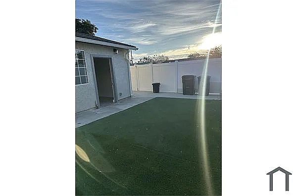 1339 Monserate Ave photo 5
