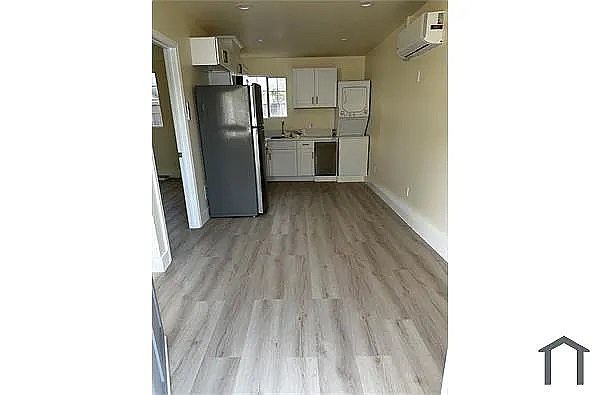 1339 Monserate Ave photo 4