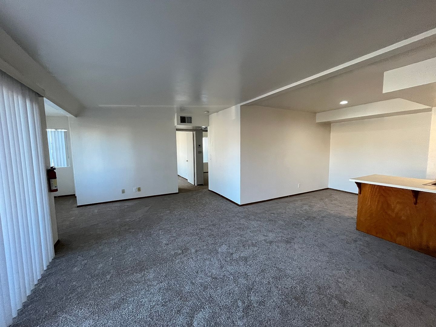 4270 Highland Ave photo 3