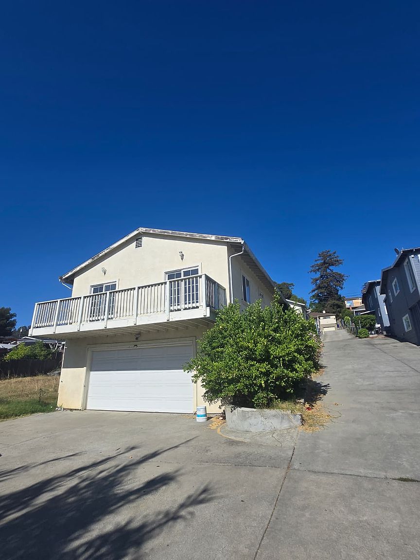 8027 Ney Ave Oakland, CA 94605 photo 2