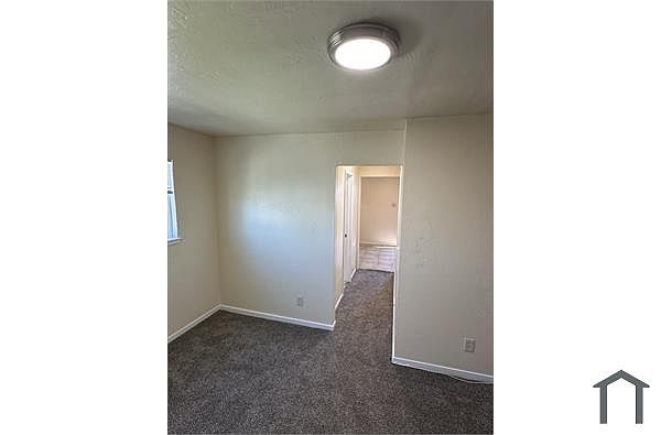 956 Apgar St photo 4