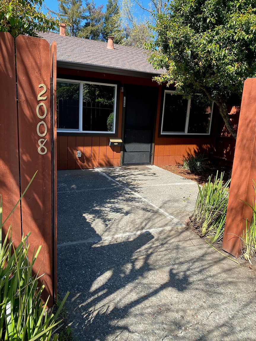 2008 W F St photo 2