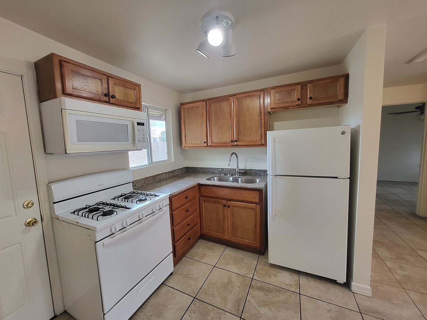 5026 N 17th Ave unit 5026-01 photo 3