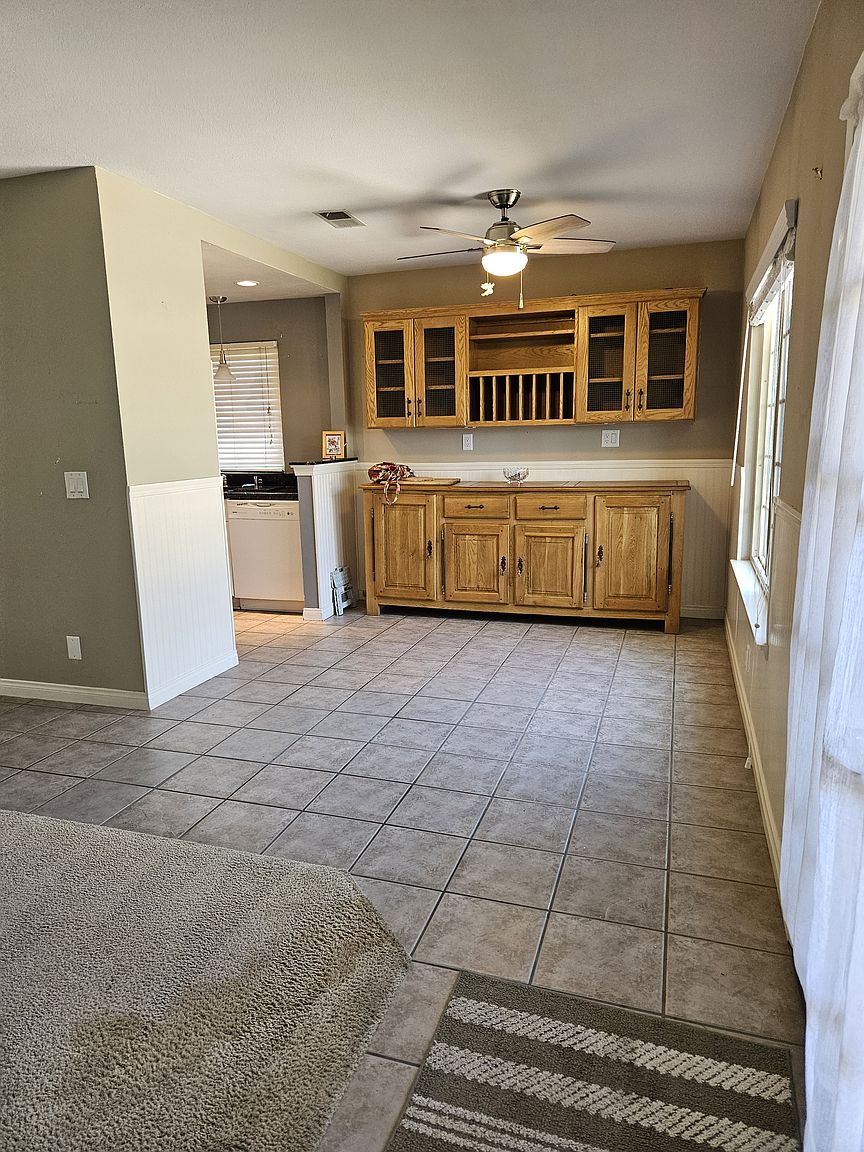 8617 Arminda Cir photo 5