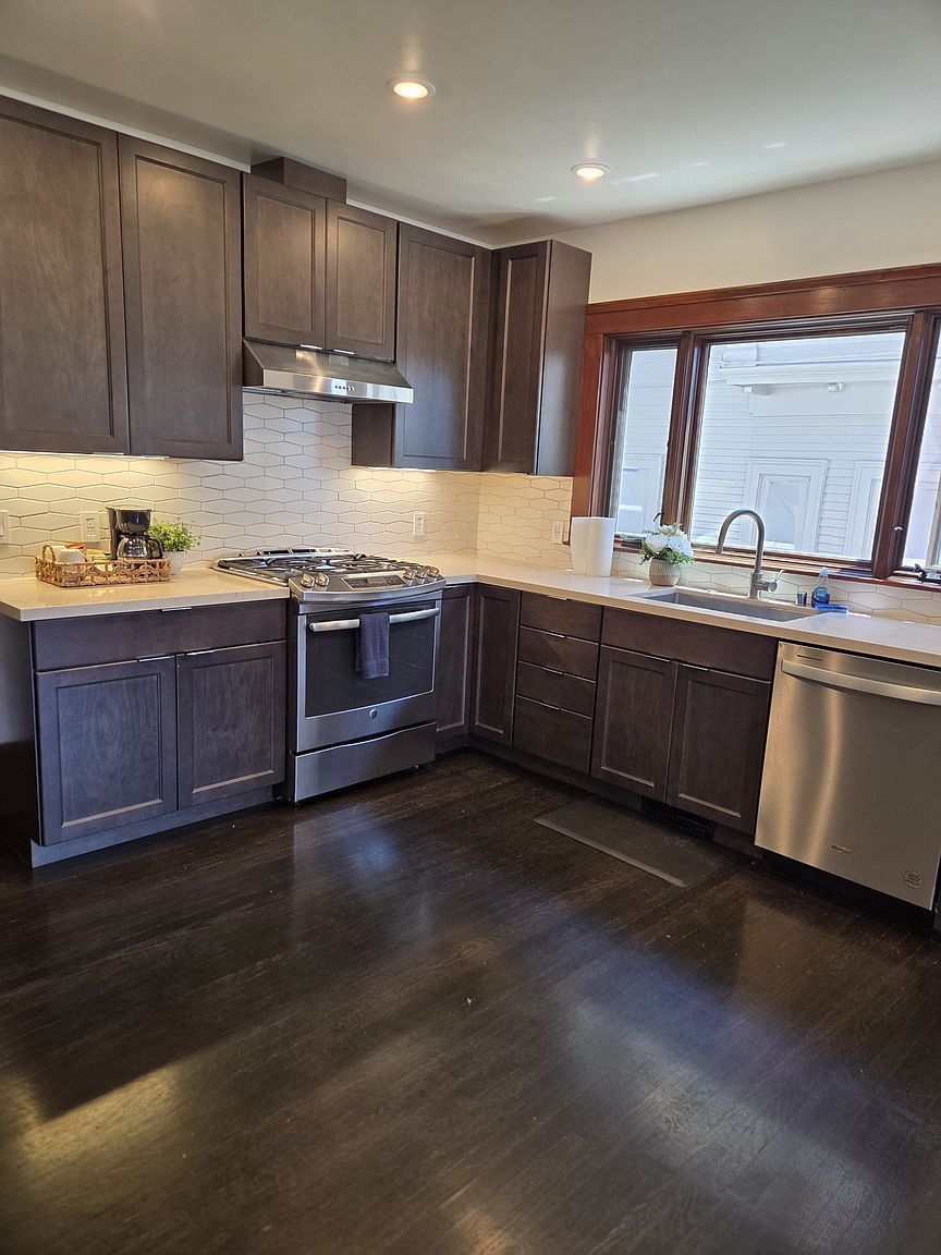 2631 Regent St Berkeley, CA 94704 photo 2