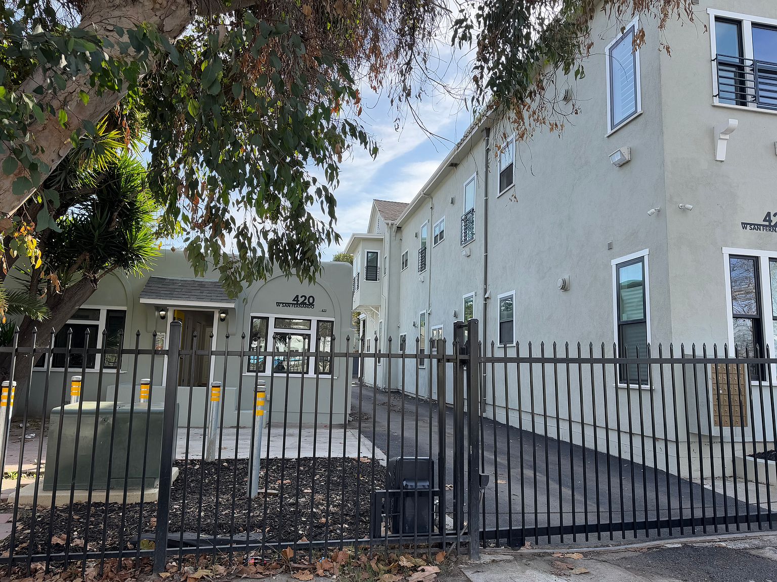Apartments on West San Fernando Street · San Jose photo 2